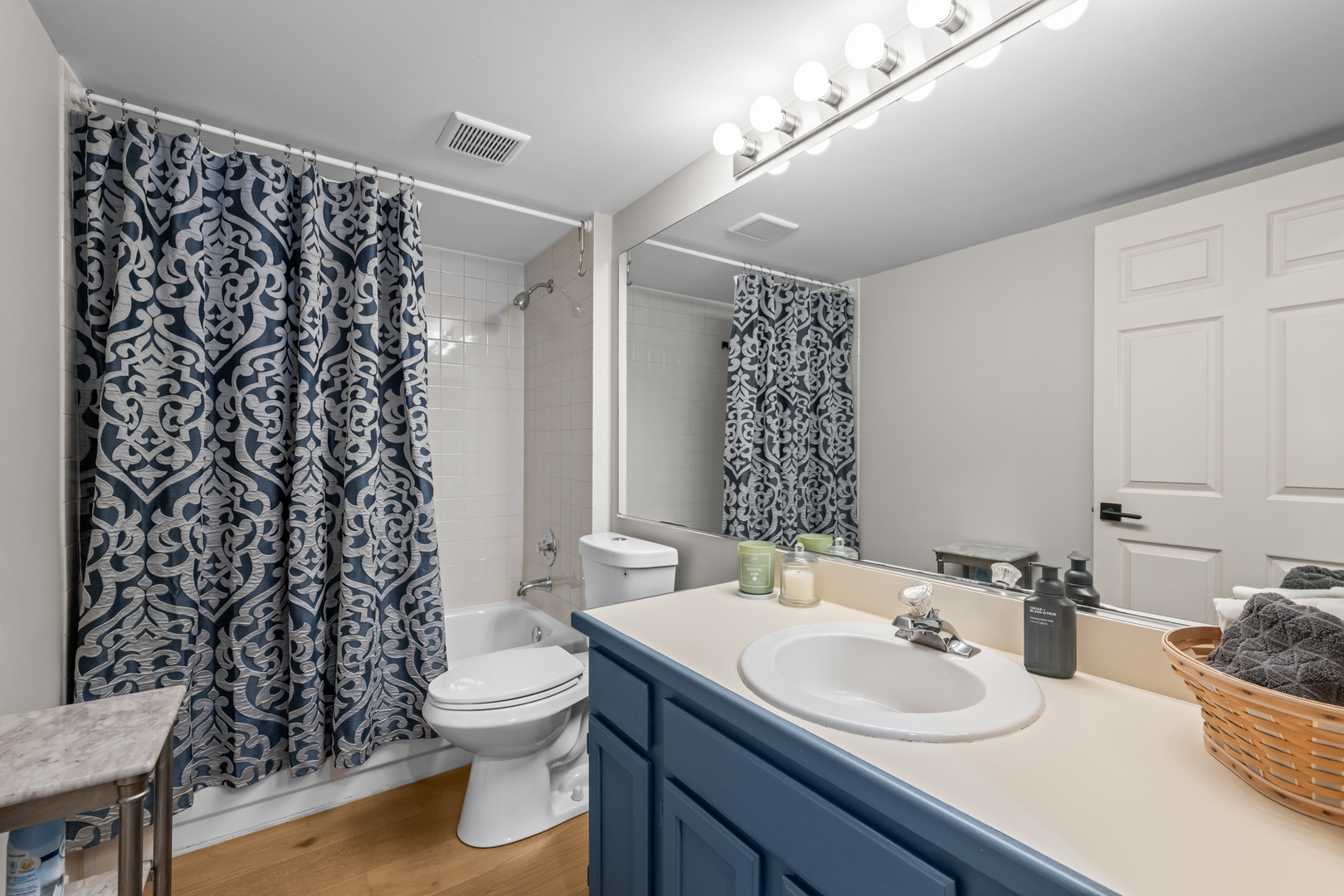 607 Stone Brook Court Unit: 47-1