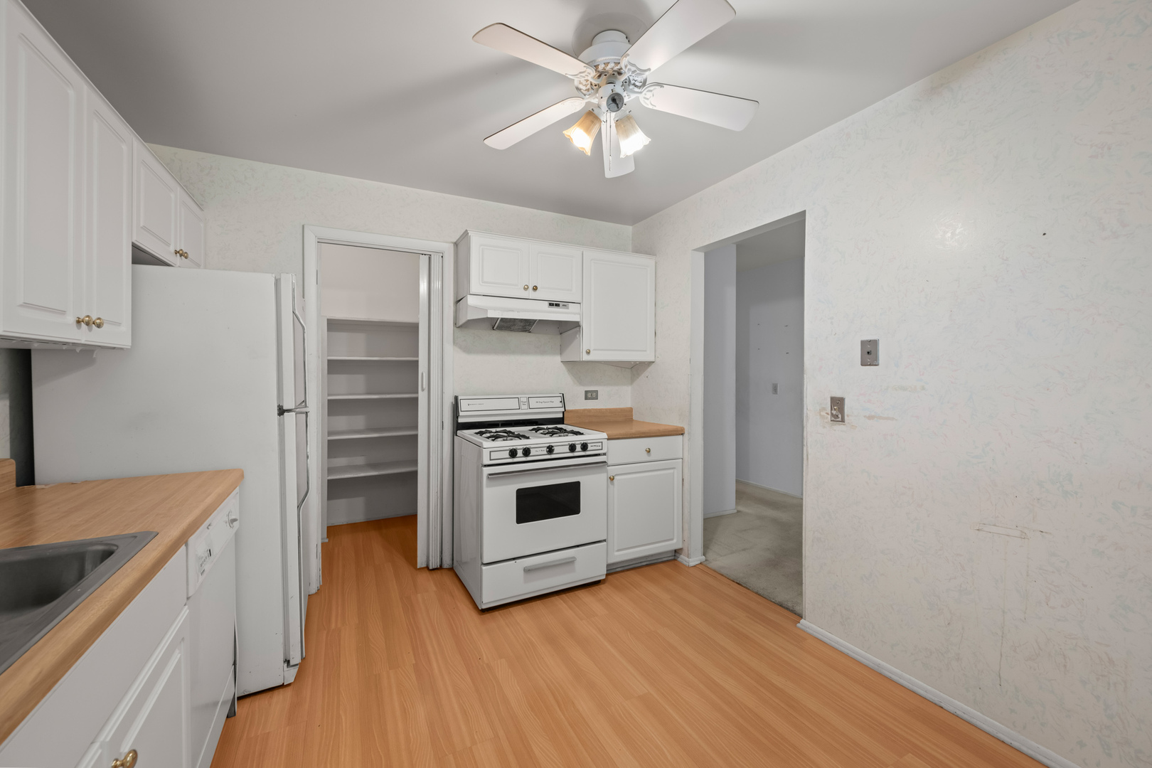 1542 Springview Court Unit: B1