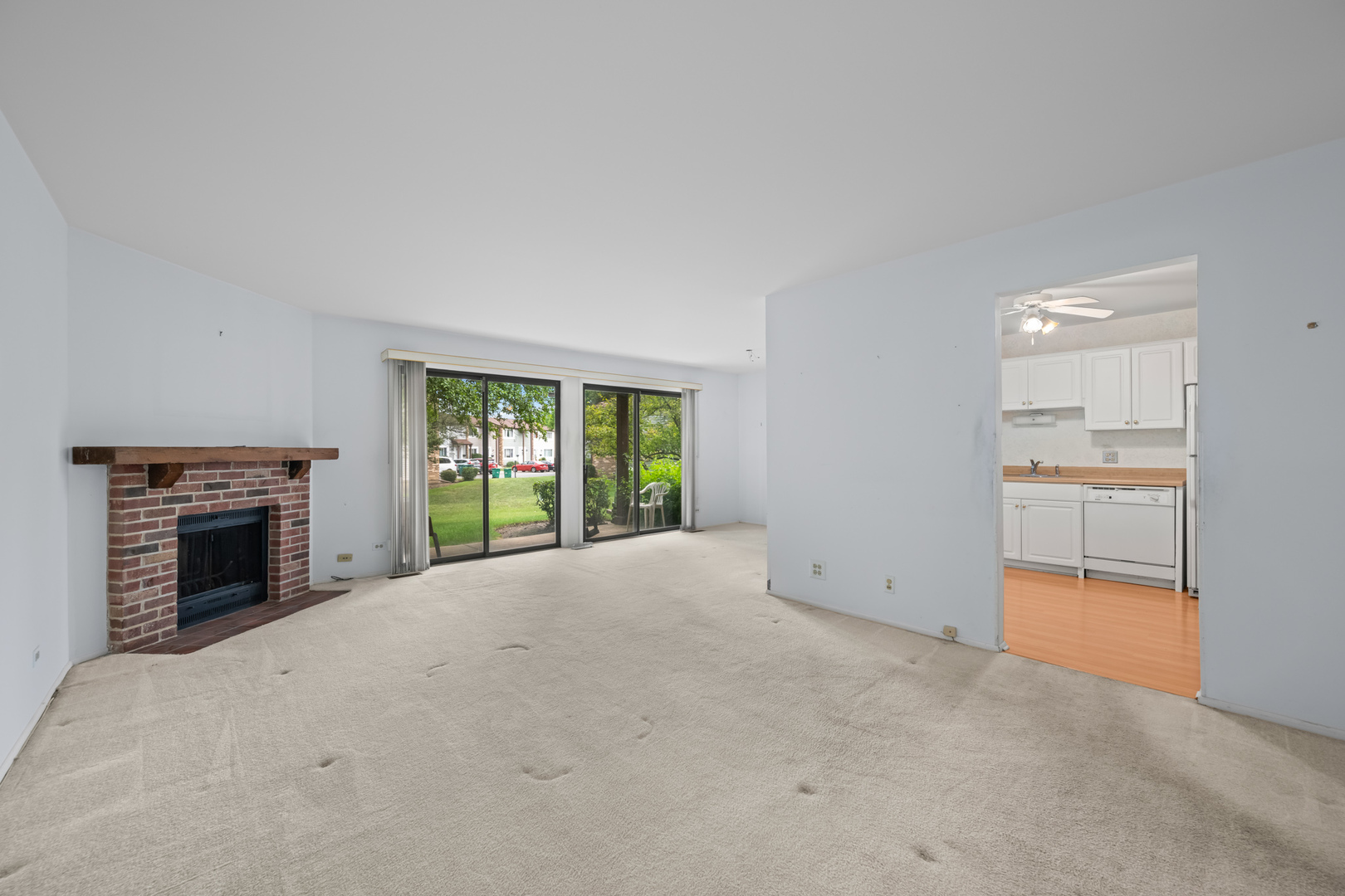 1542 Springview Court Unit: B1