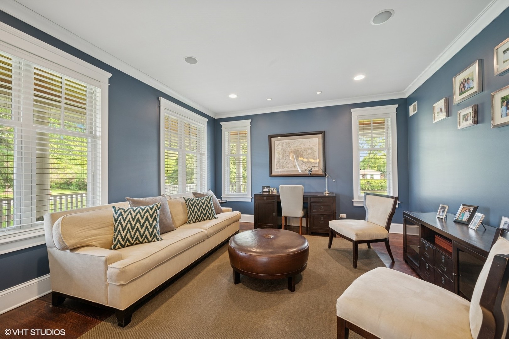 1605 N Chicago Avenue