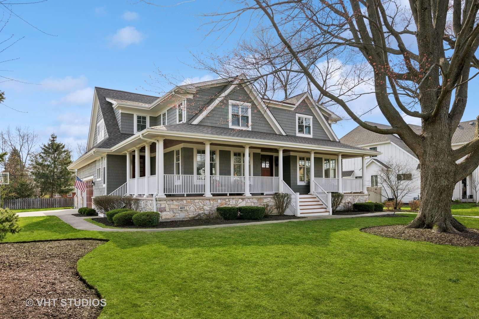 1605 N Chicago Avenue