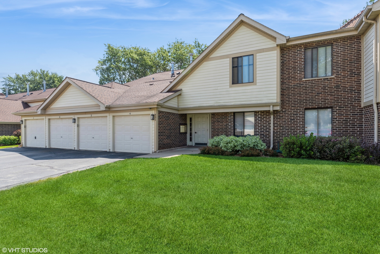 831 E Coach Road Unit: 1