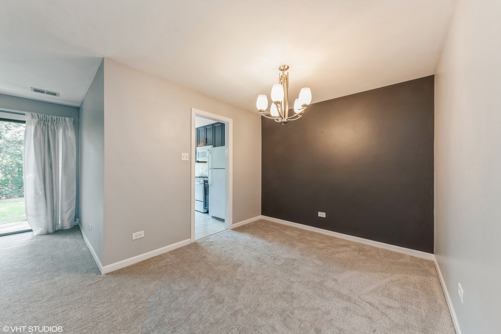 831 E Coach Road Unit: 1