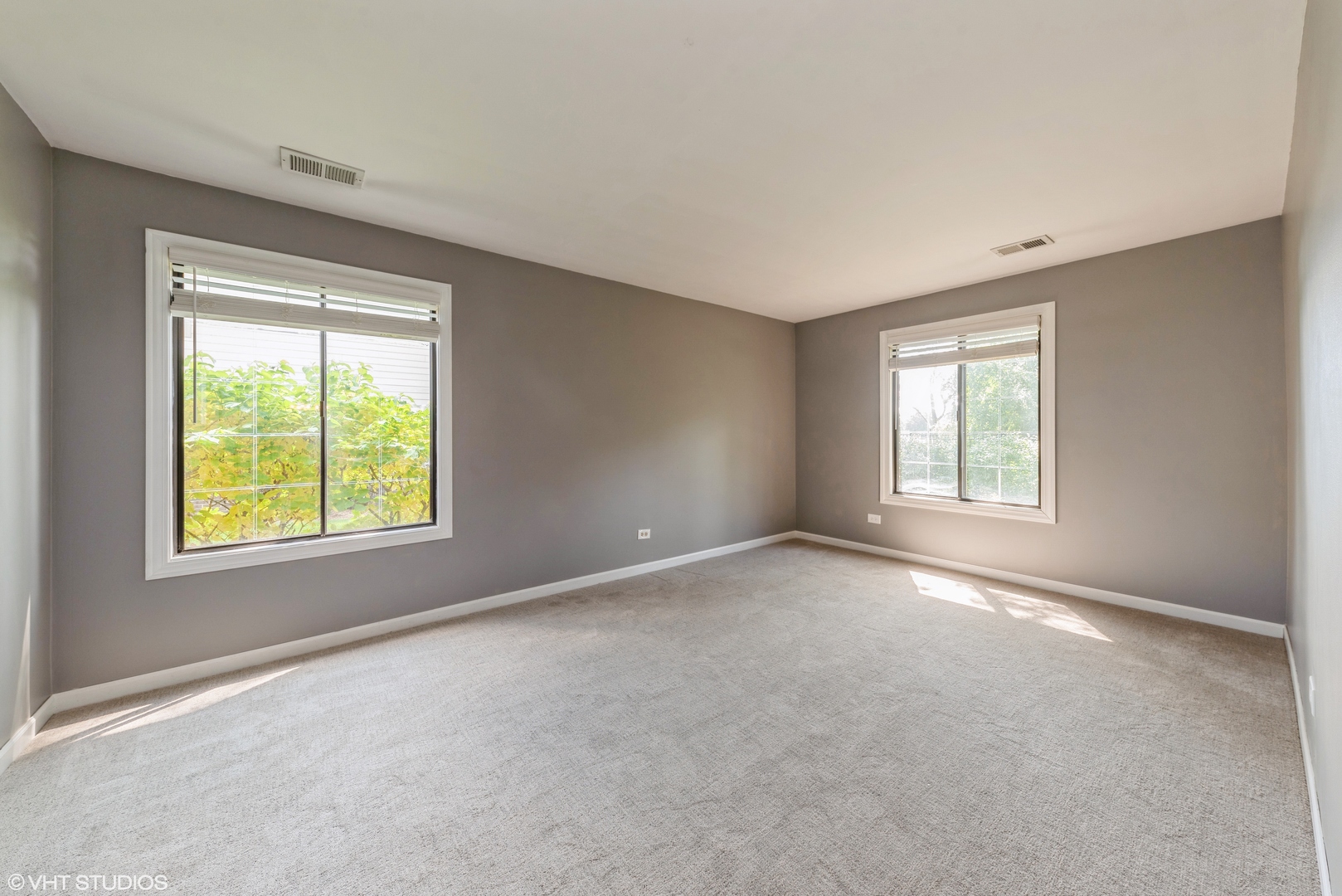 831 E Coach Road Unit: 1