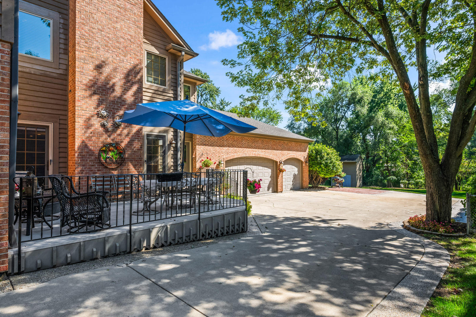 429 W KENILWORTH Avenue