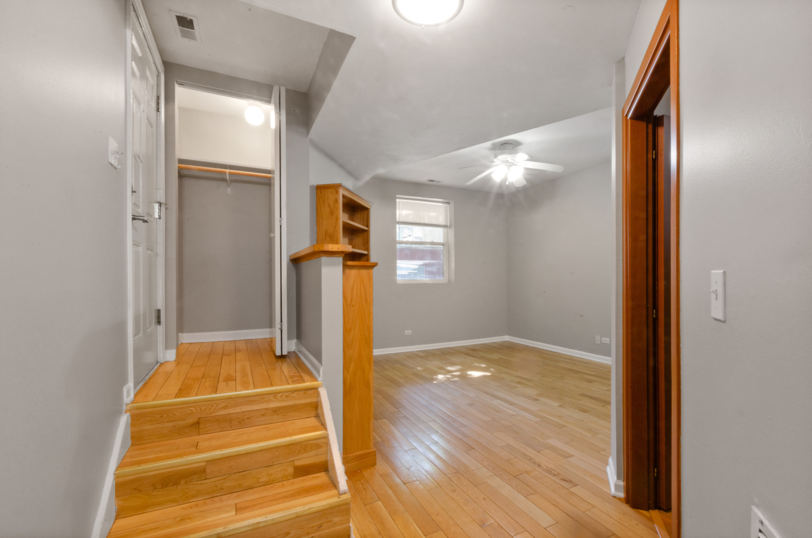 3908 W Ainslie Street Unit: G