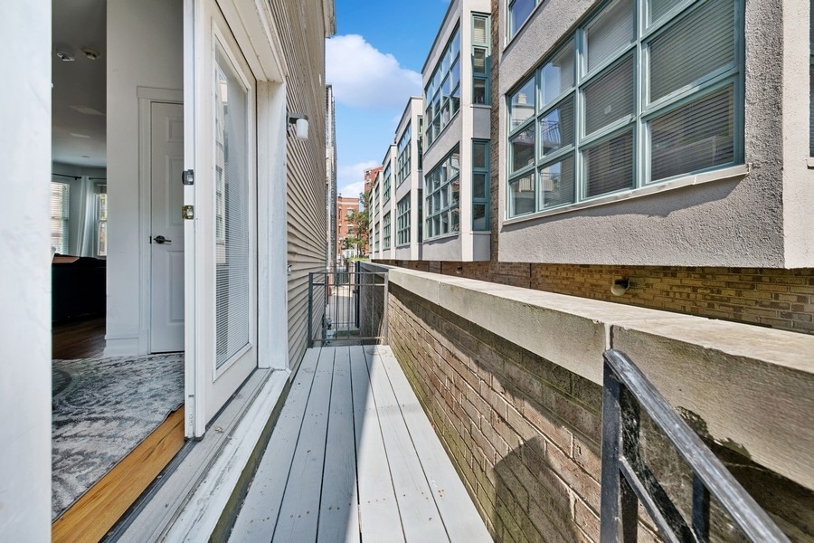 3219 N Halsted Street