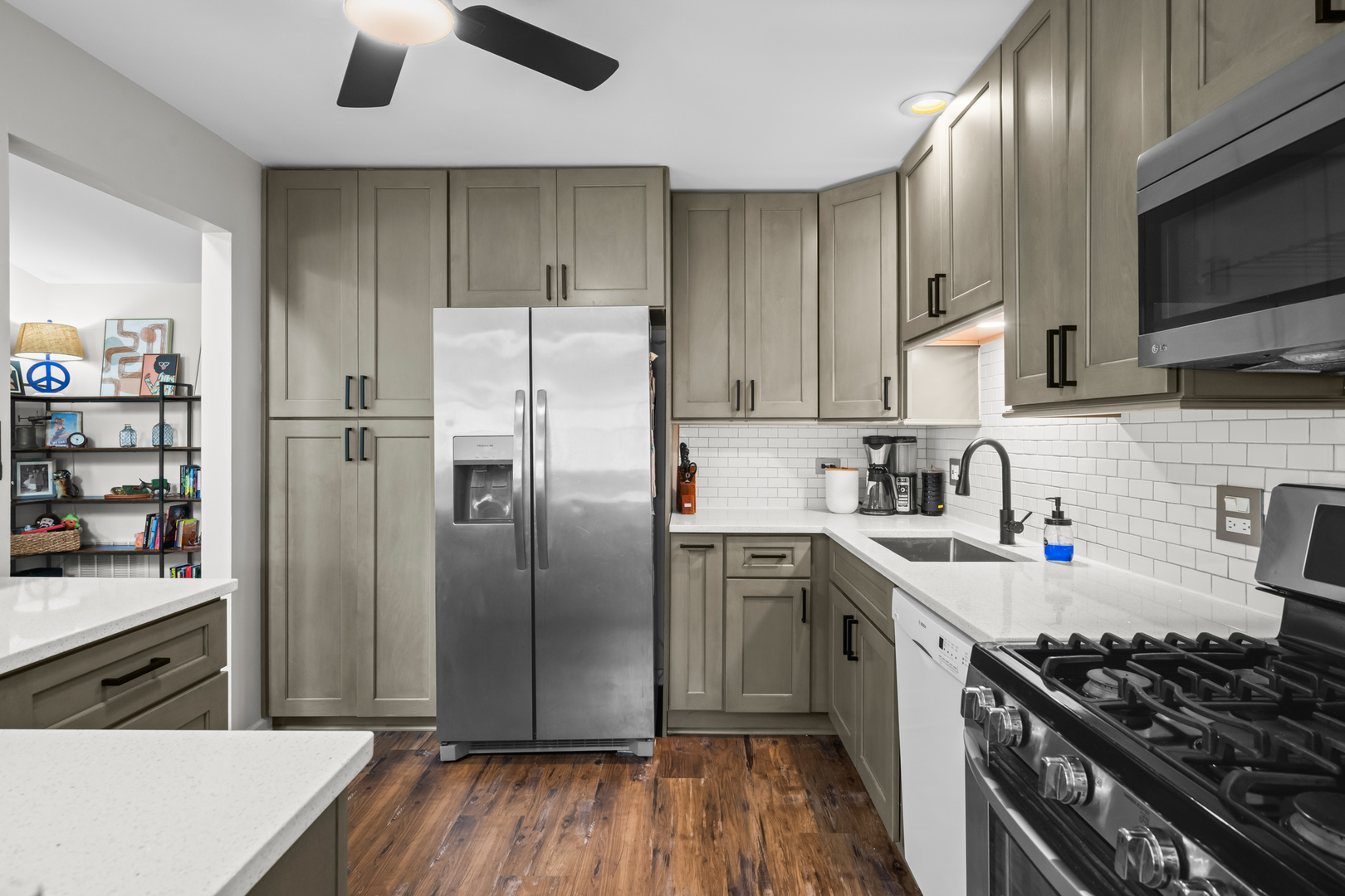 198 Camden Court Unit: z2