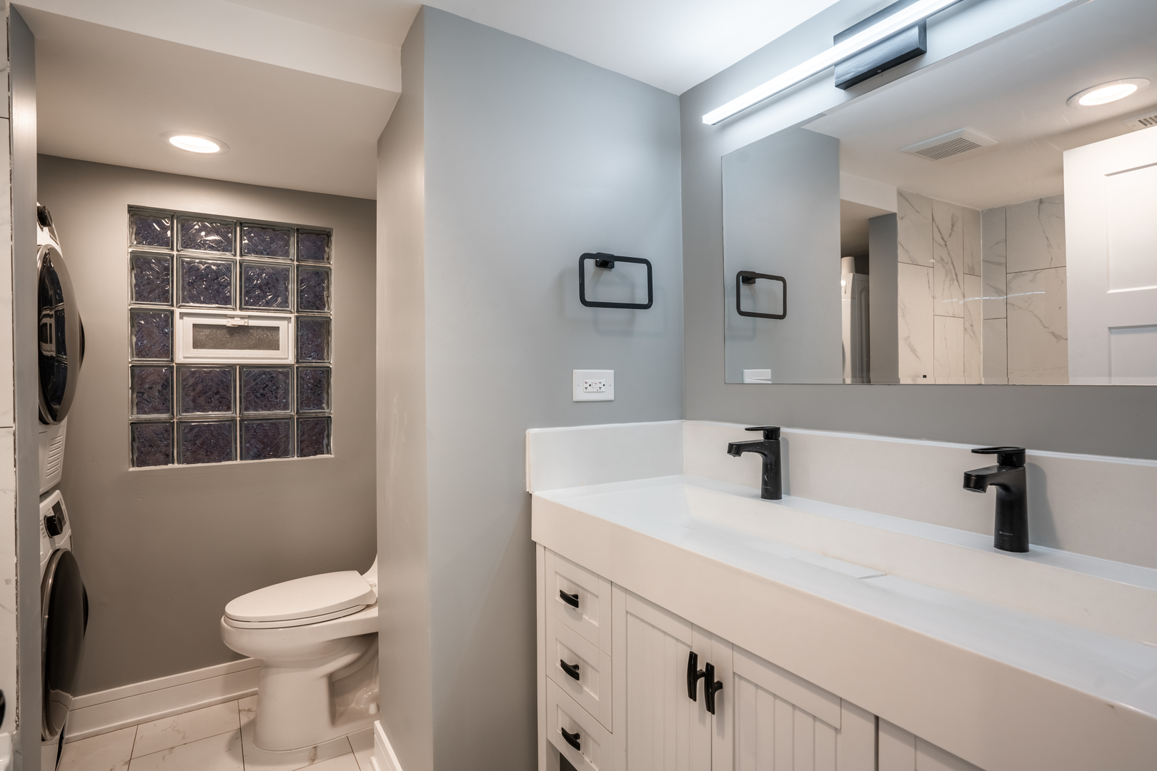 4624 N Springfield Avenue