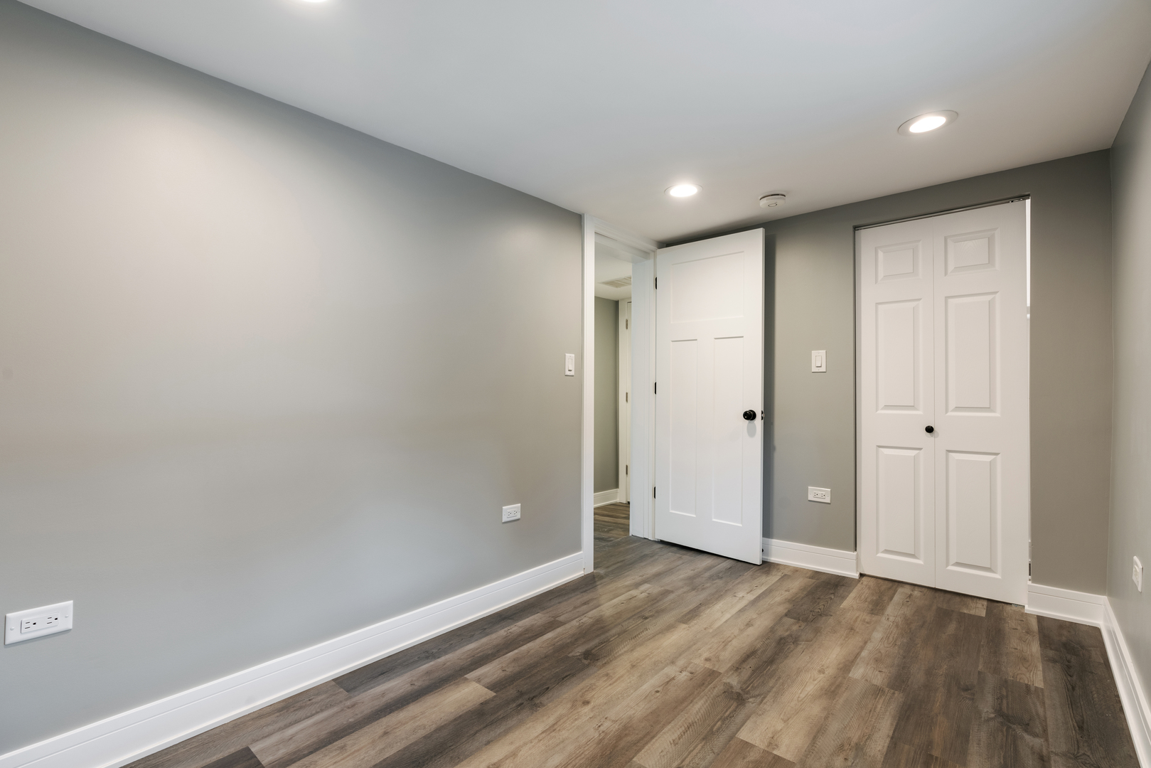 4624 N Springfield Avenue