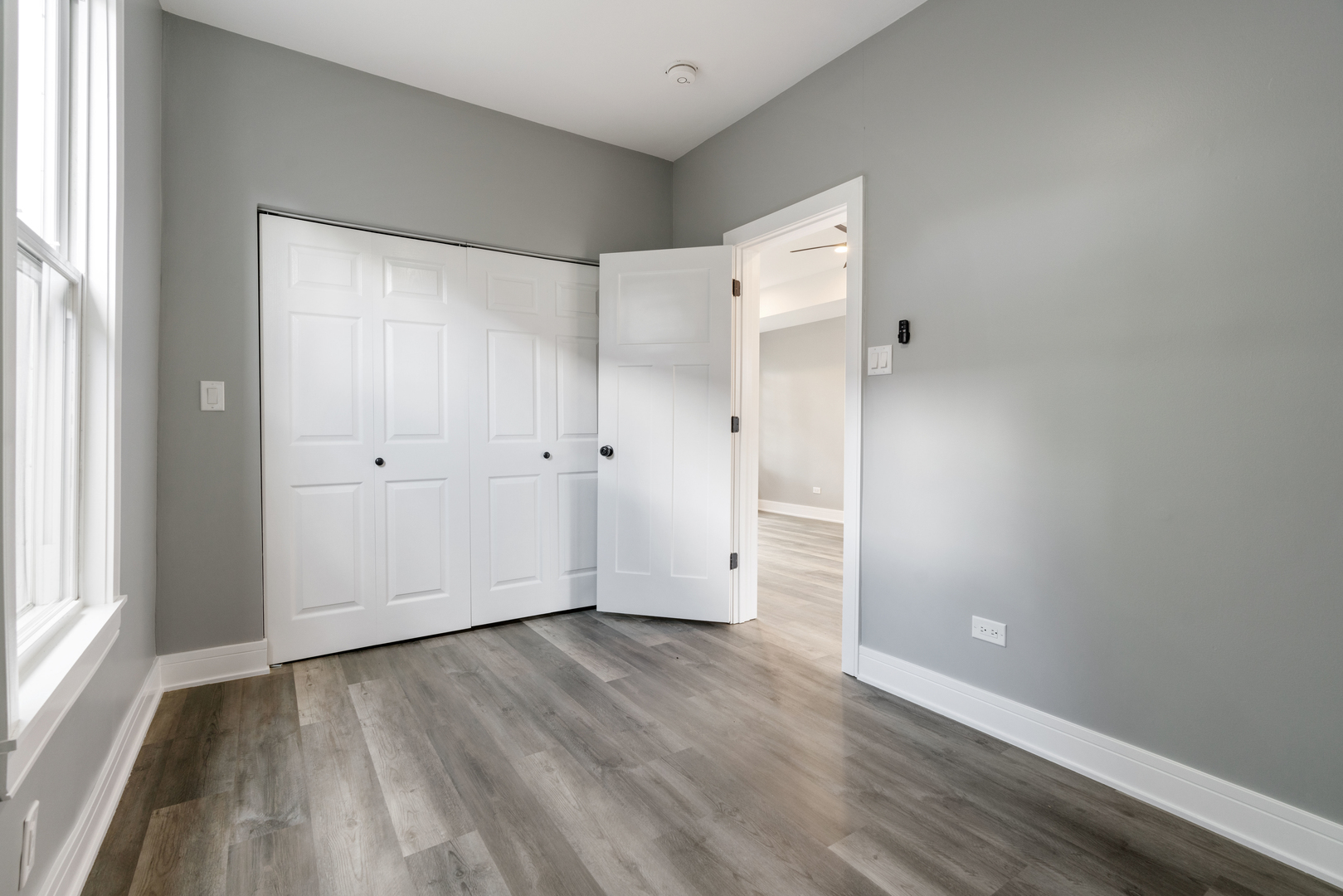 4624 N Springfield Avenue