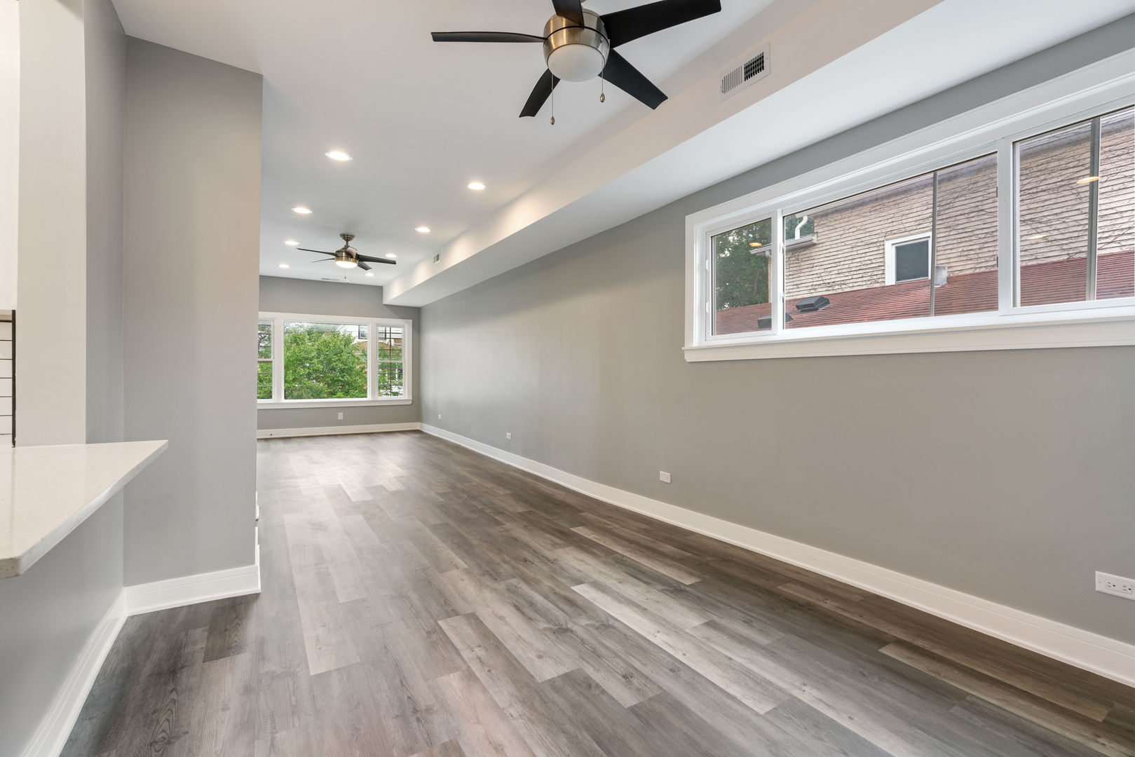 4624 N Springfield Avenue