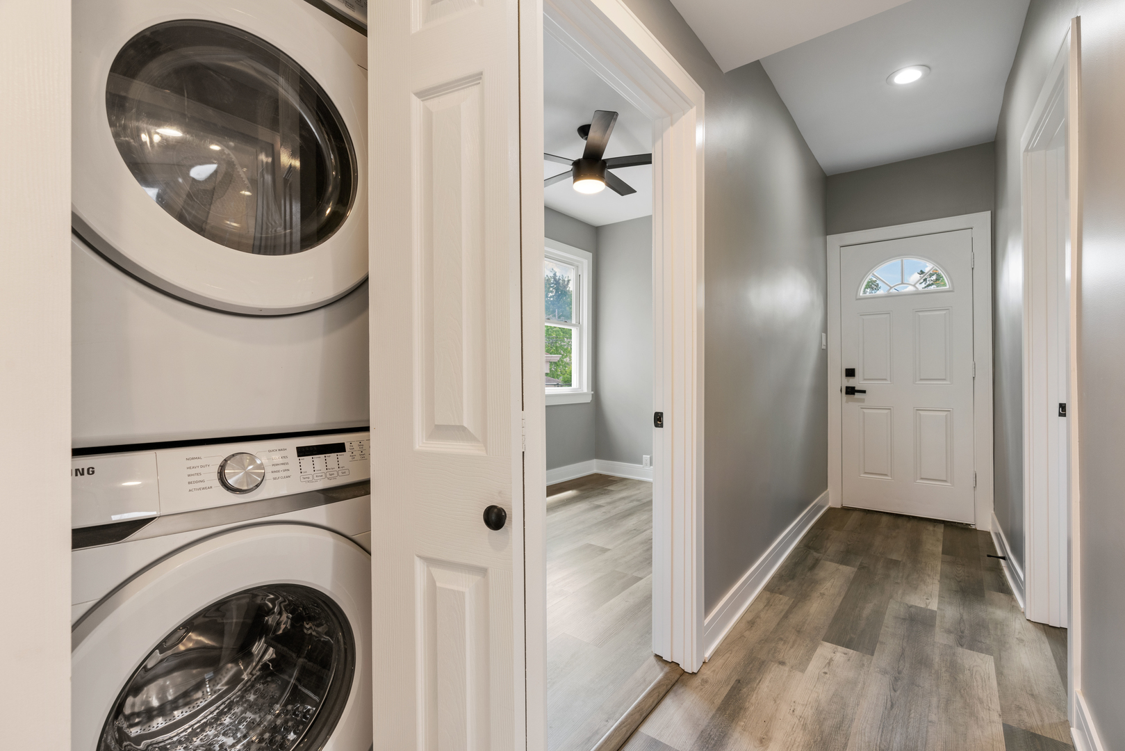 4624 N Springfield Avenue