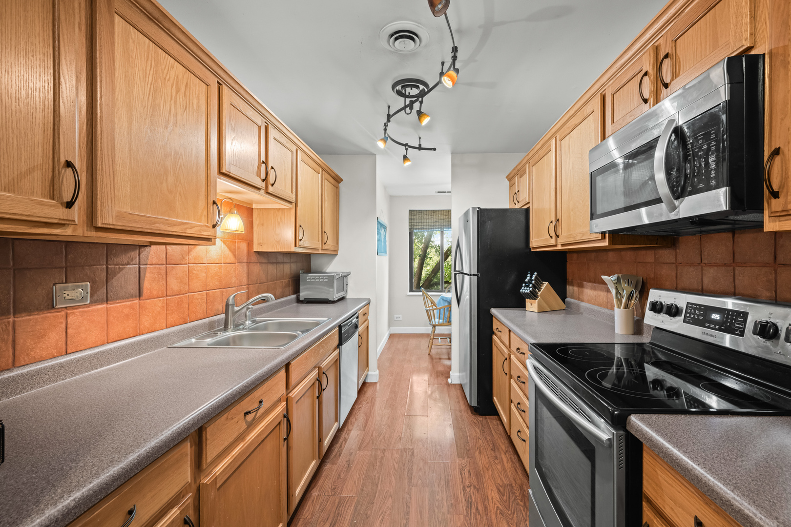 425 Walnut Creek Lane Unit: 1203