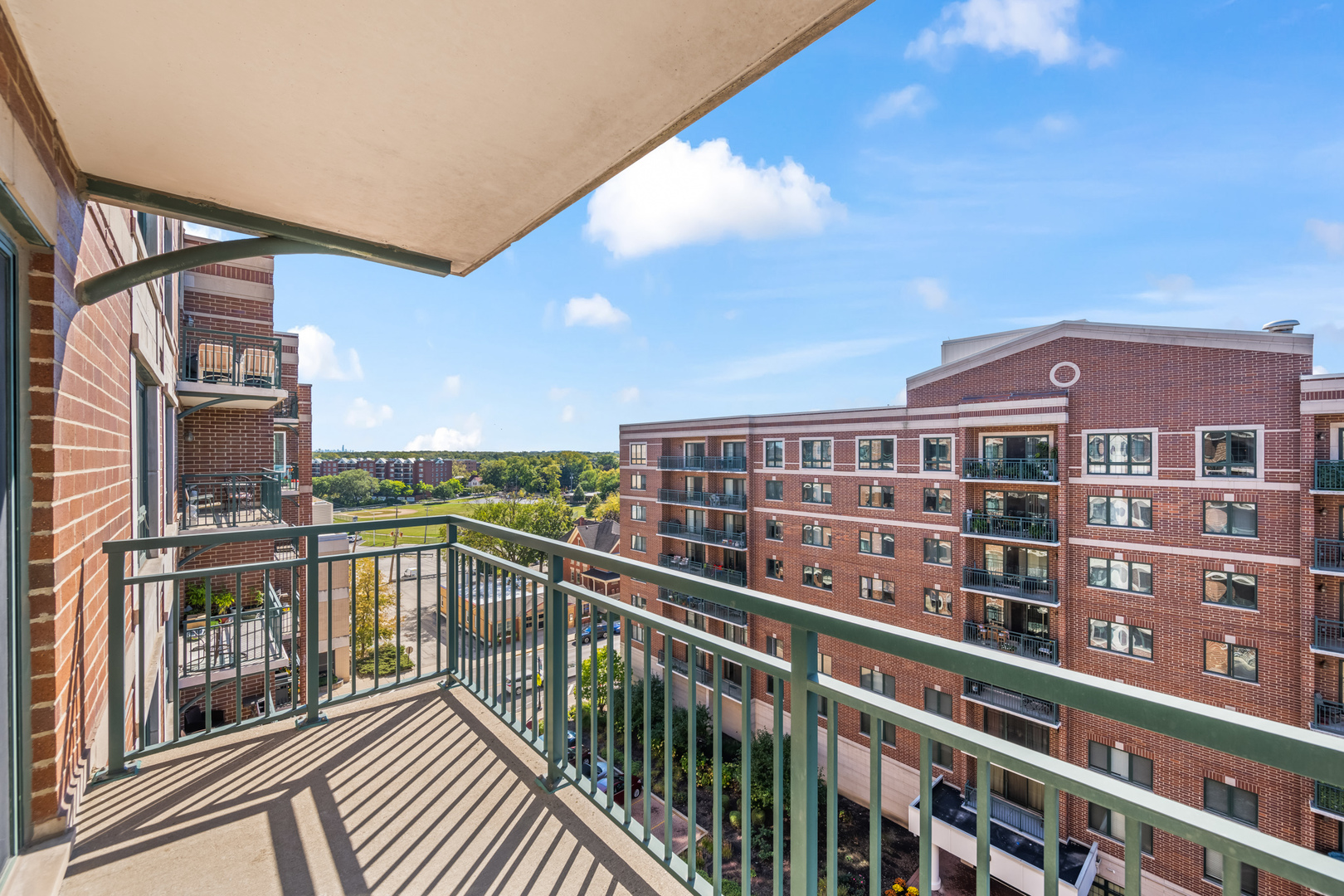 750 Pearson Street Unit: 812