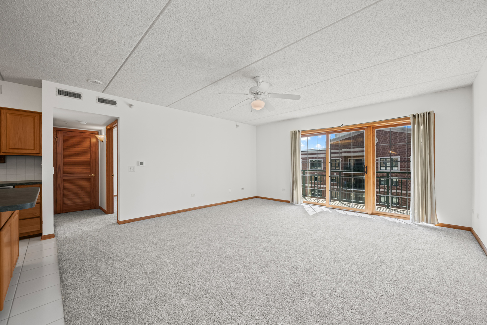 750 Pearson Street Unit: 812