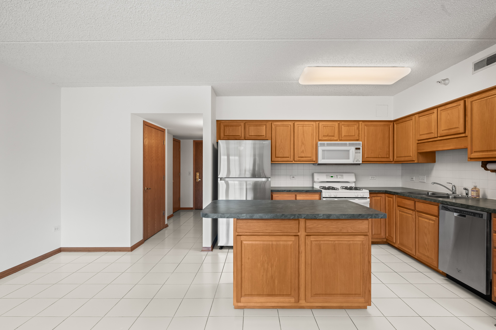 750 Pearson Street Unit: 812