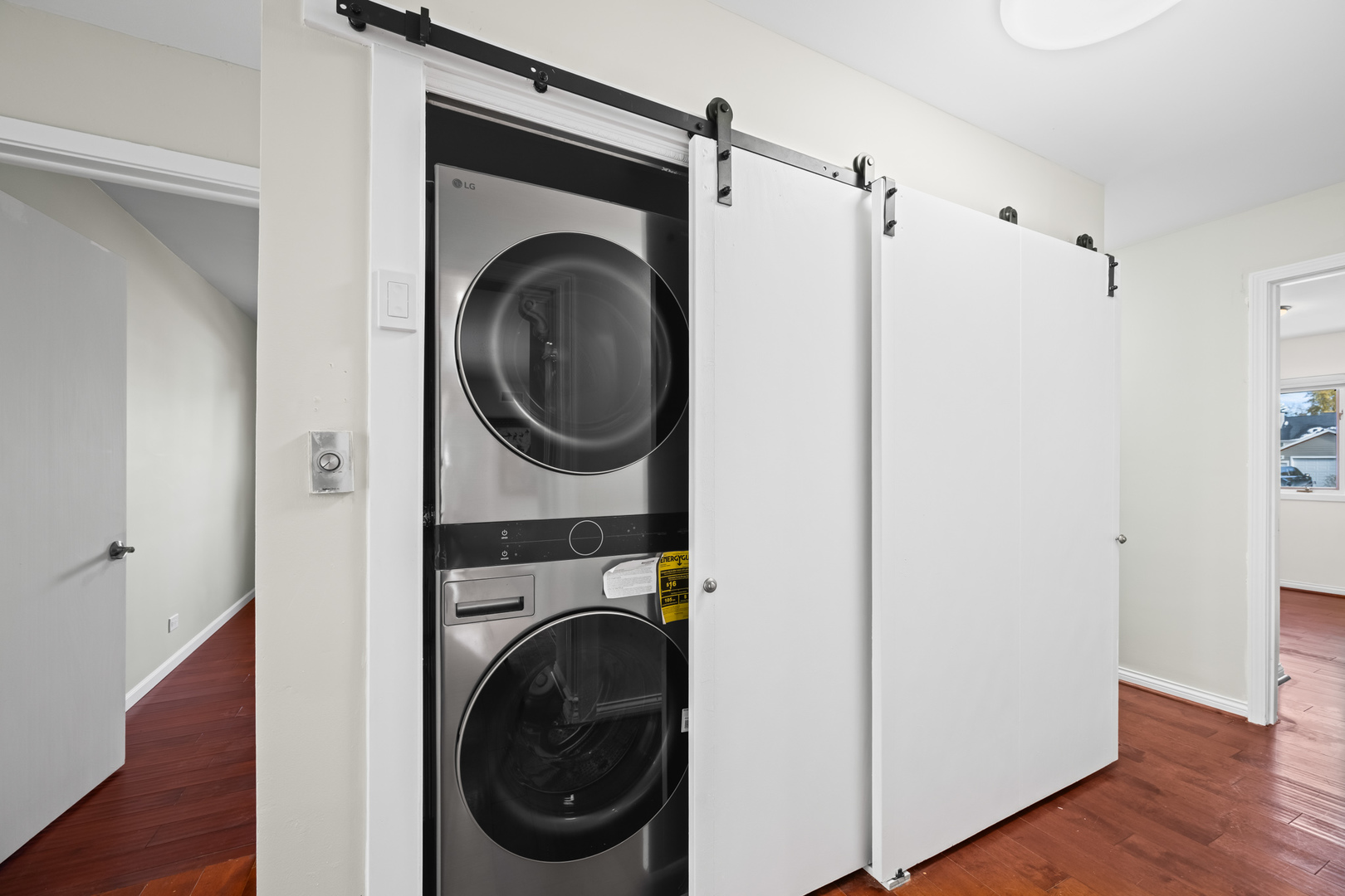 1130 N STRATFORD Road