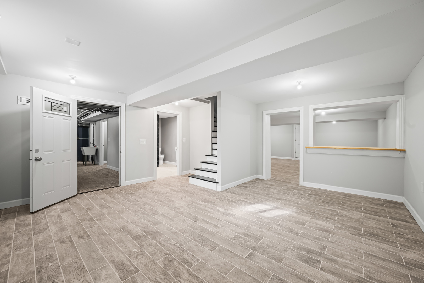 1130 N STRATFORD Road