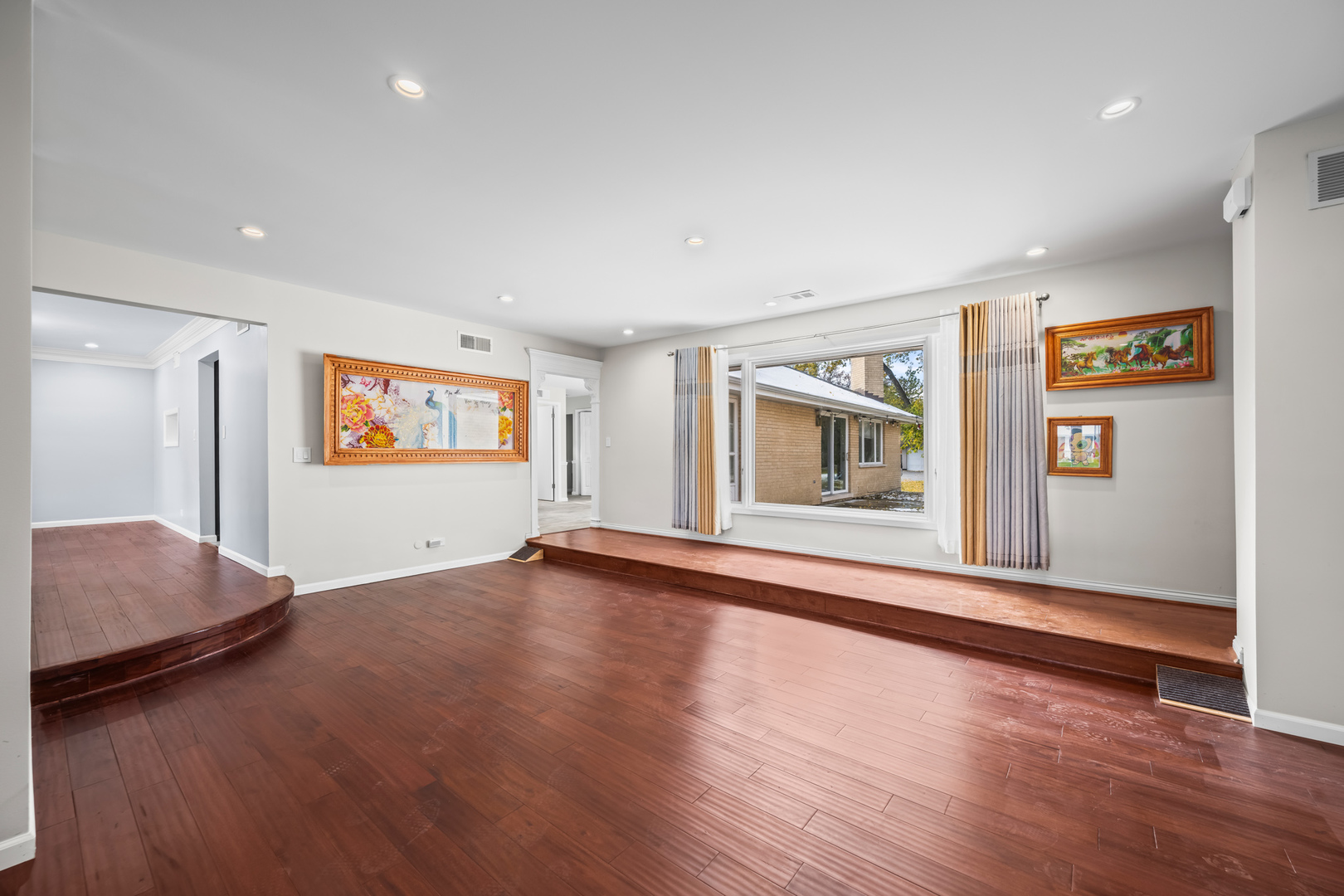 1130 N STRATFORD Road