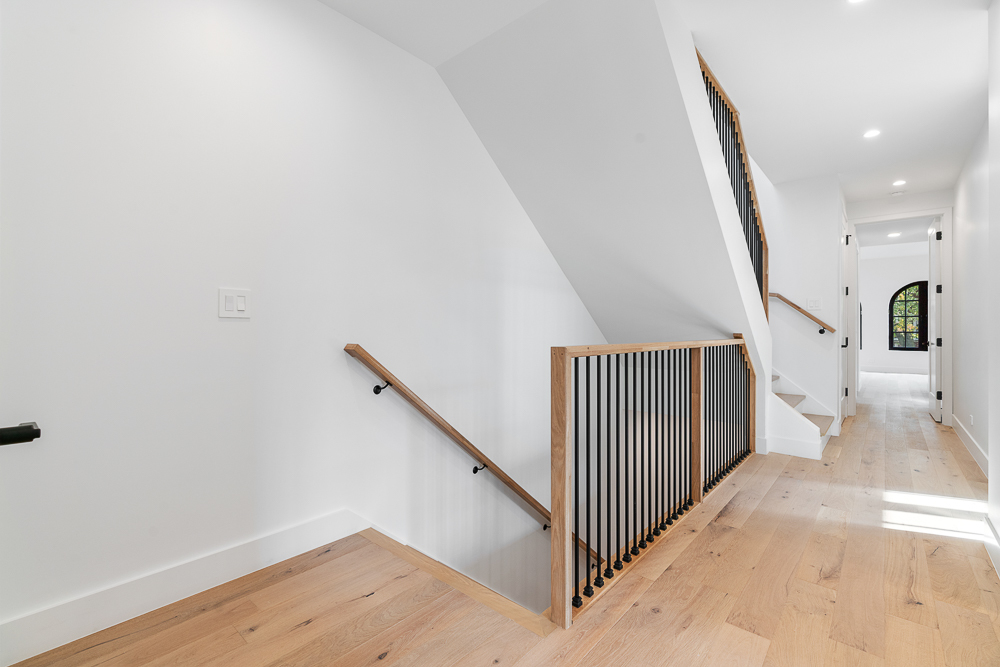 3446 N Oakley Avenue