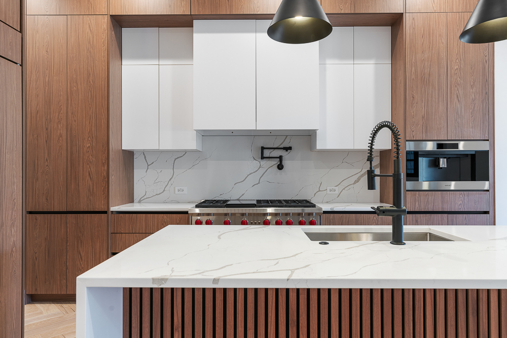 3446 N Oakley Avenue