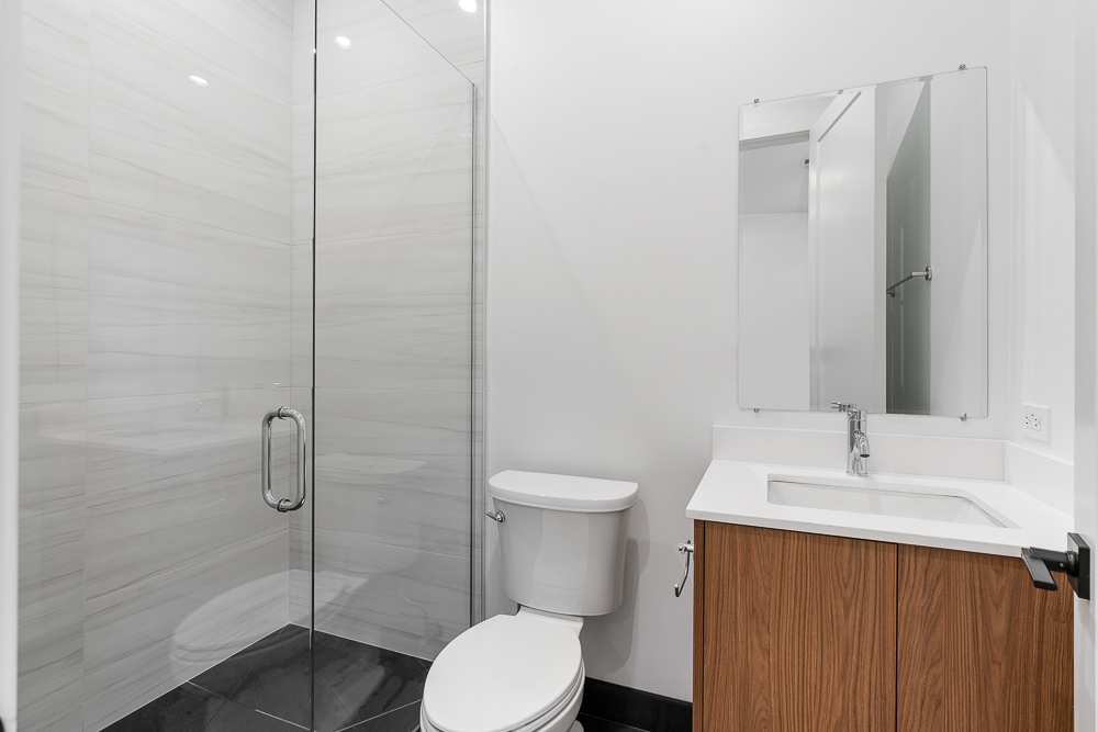 3446 N Oakley Avenue