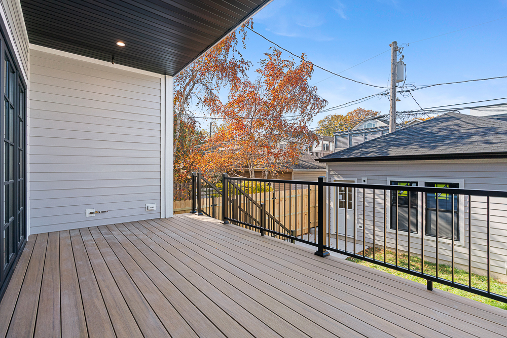 3446 N Oakley Avenue