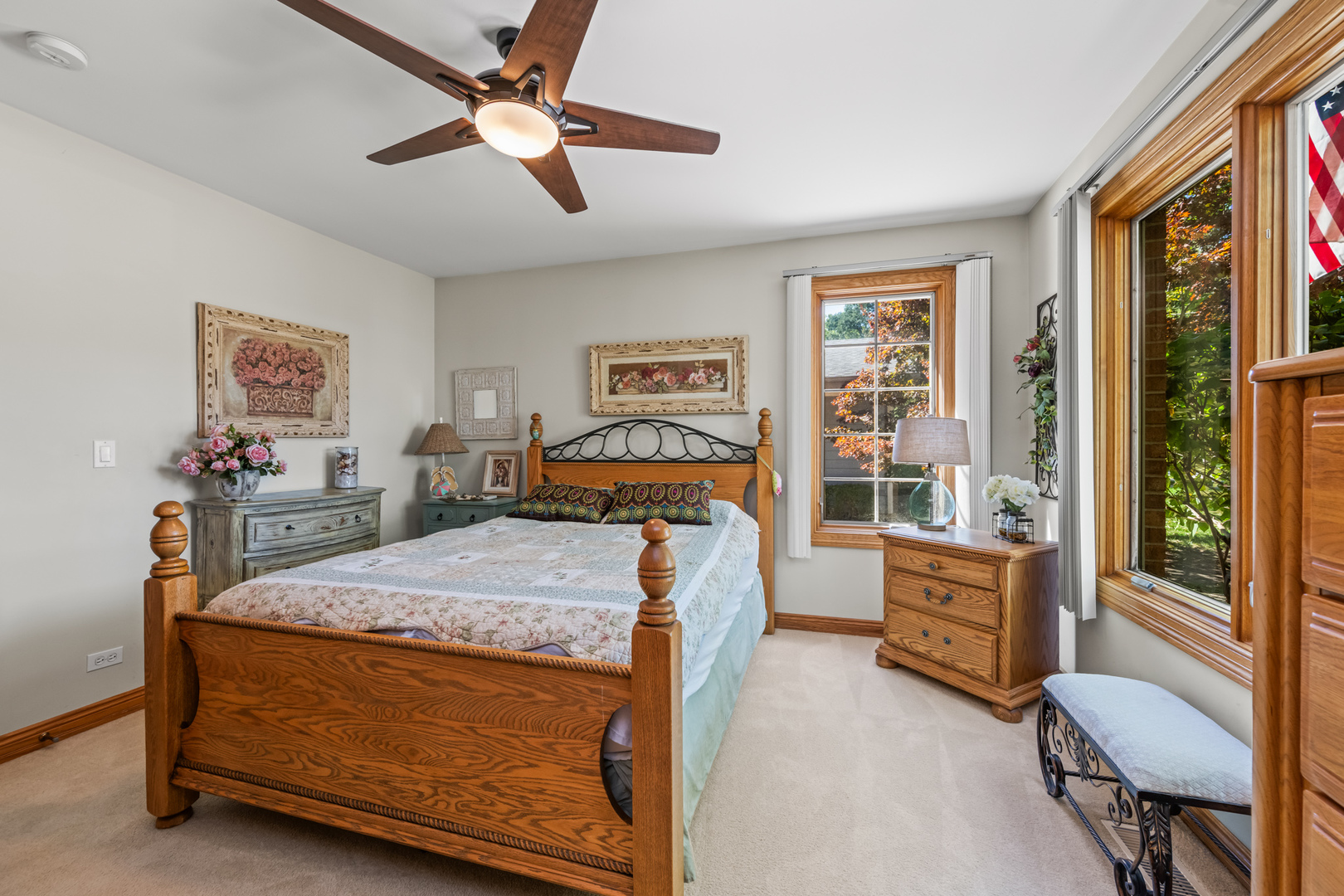 429 W KENILWORTH Avenue