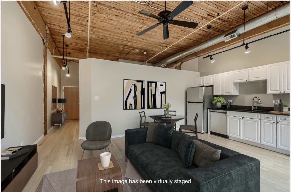 1801 S Michigan Avenue Unit: 302