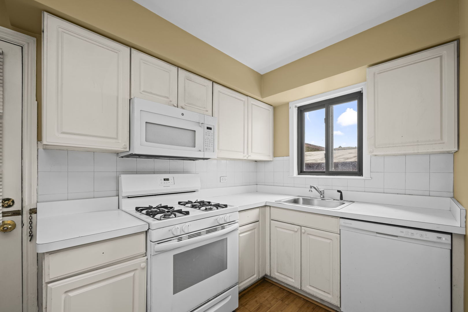 1546 Ashland Avenue Unit: 1