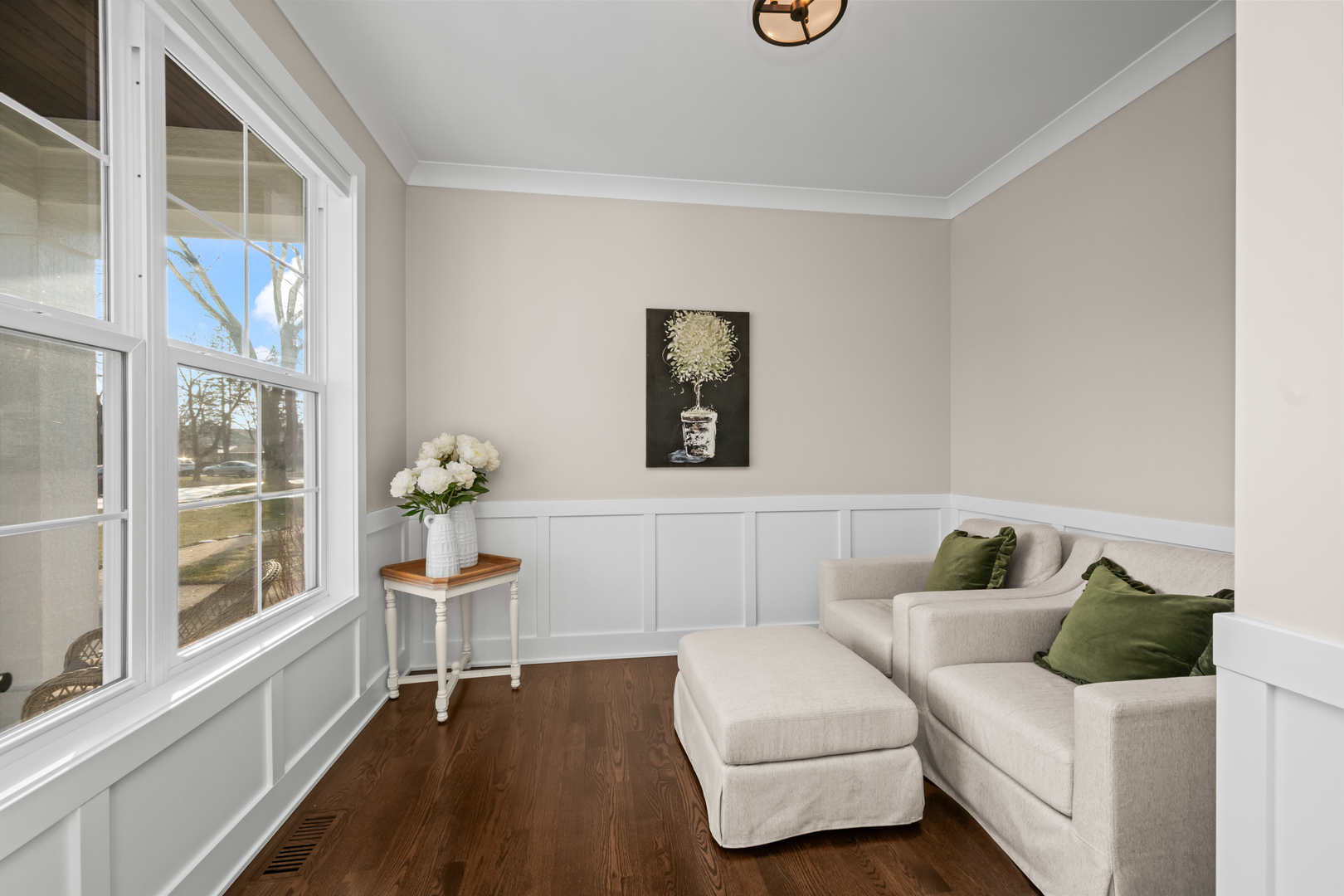 1222 N Walnut Avenue