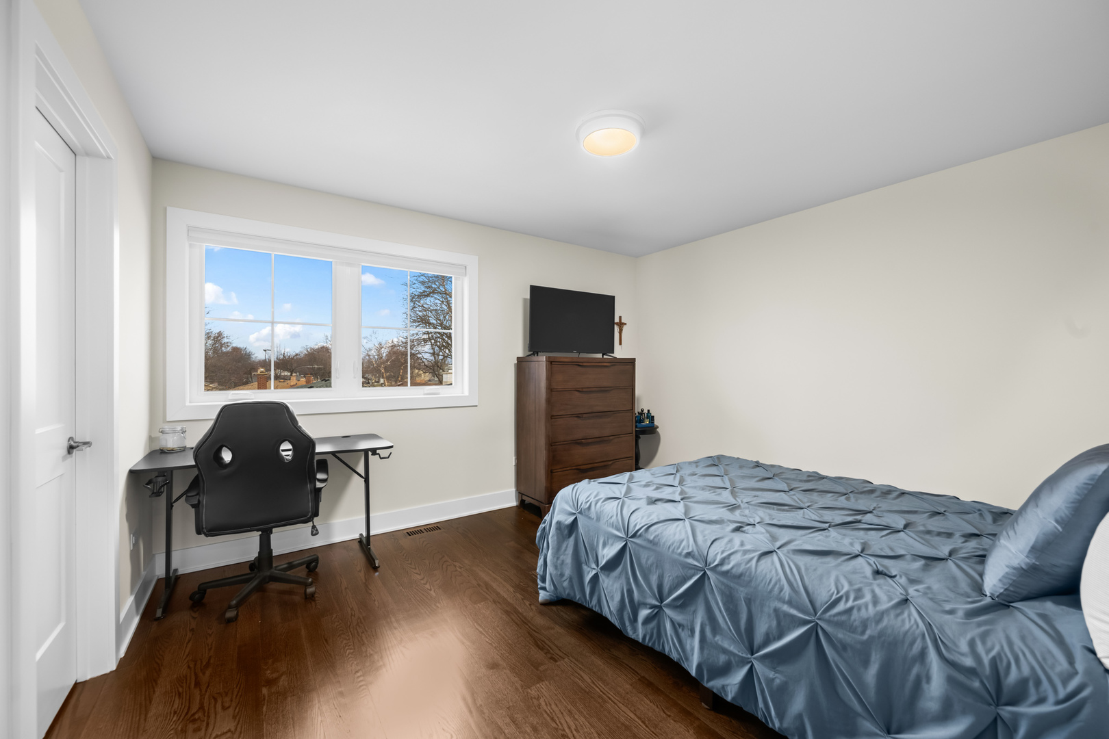 1222 N Walnut Avenue