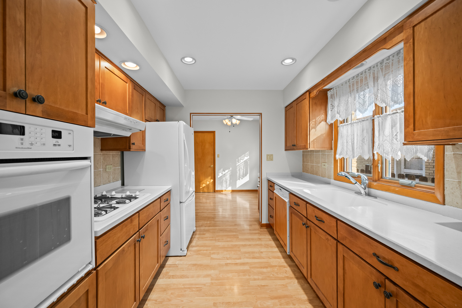 407 E Berkshire Lane