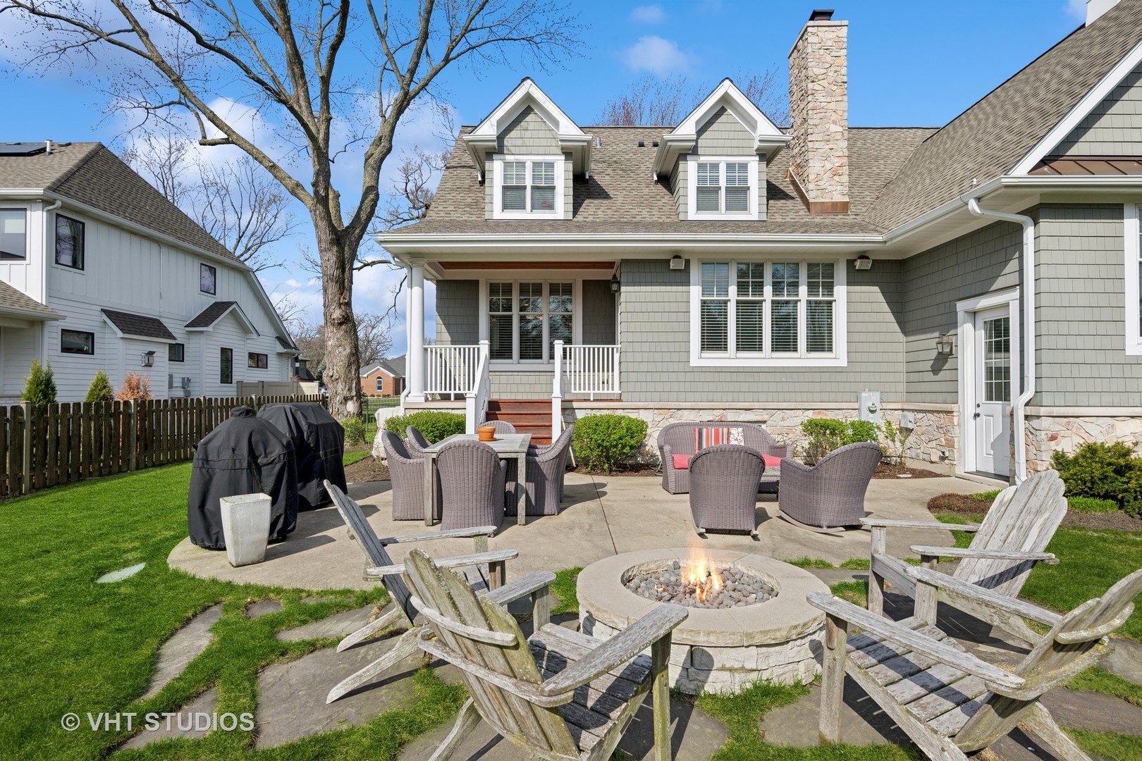 1605 N Chicago Avenue