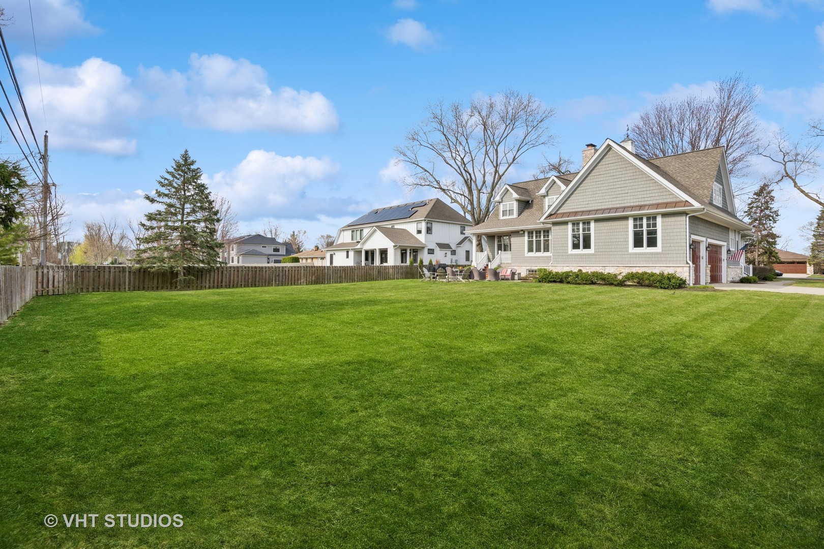 1605 N Chicago Avenue