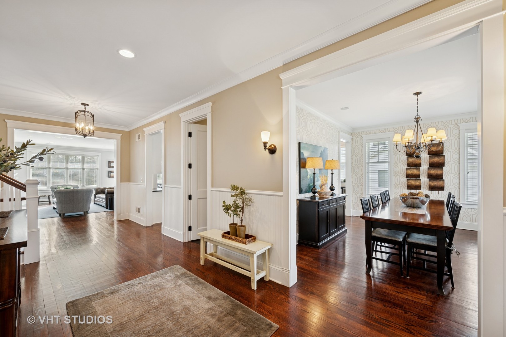 1605 N Chicago Avenue