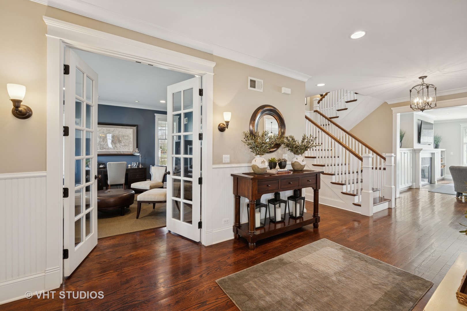 1605 N Chicago Avenue