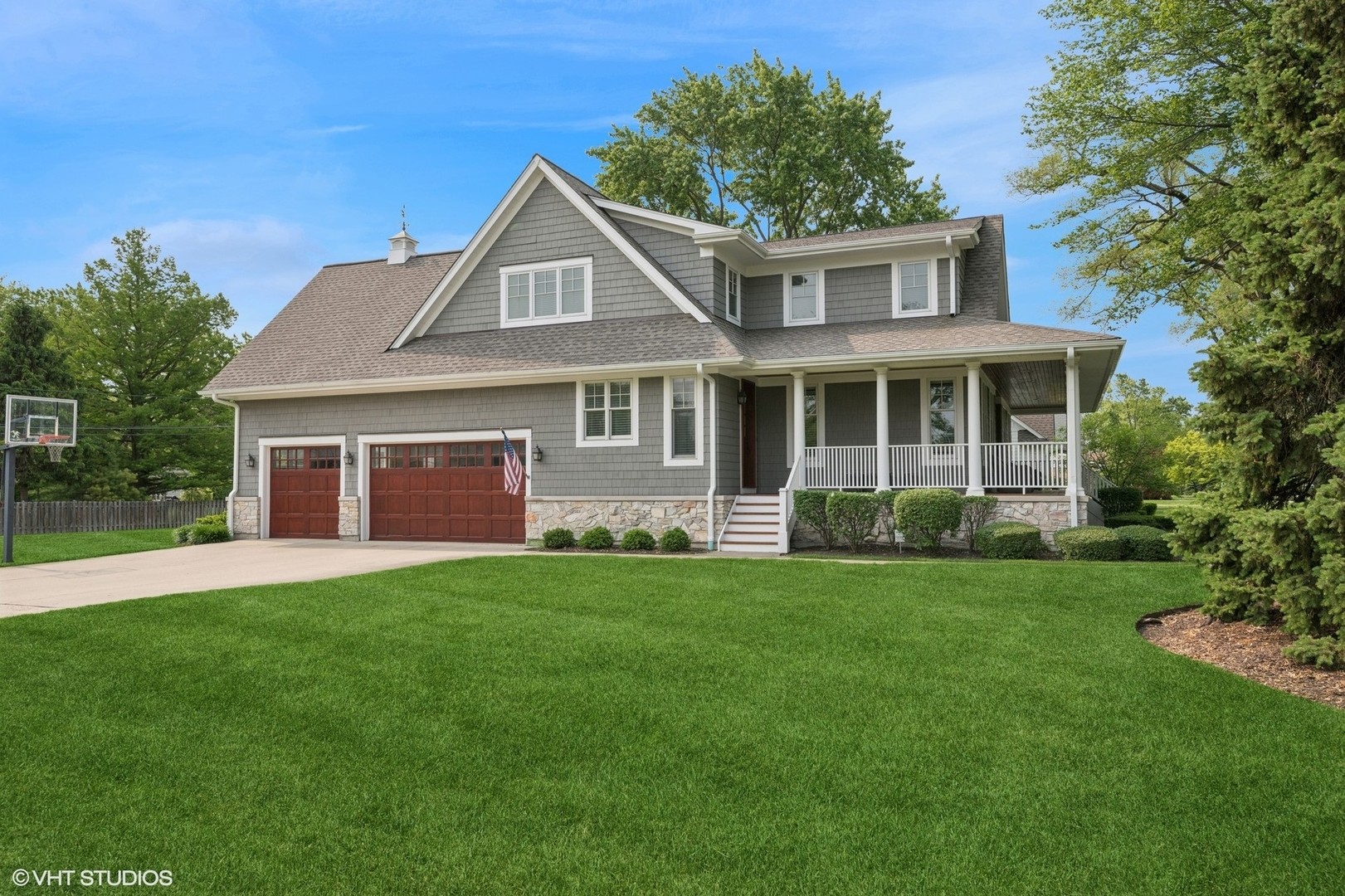 1605 N Chicago Avenue