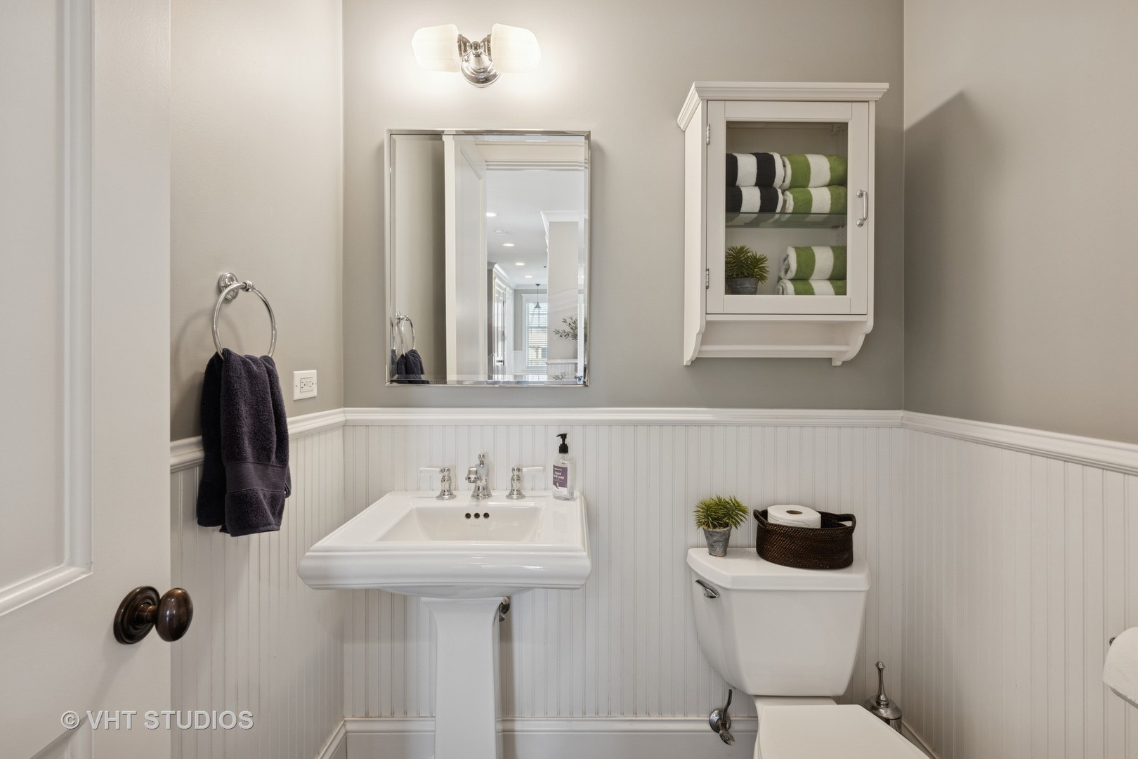 1605 N Chicago Avenue