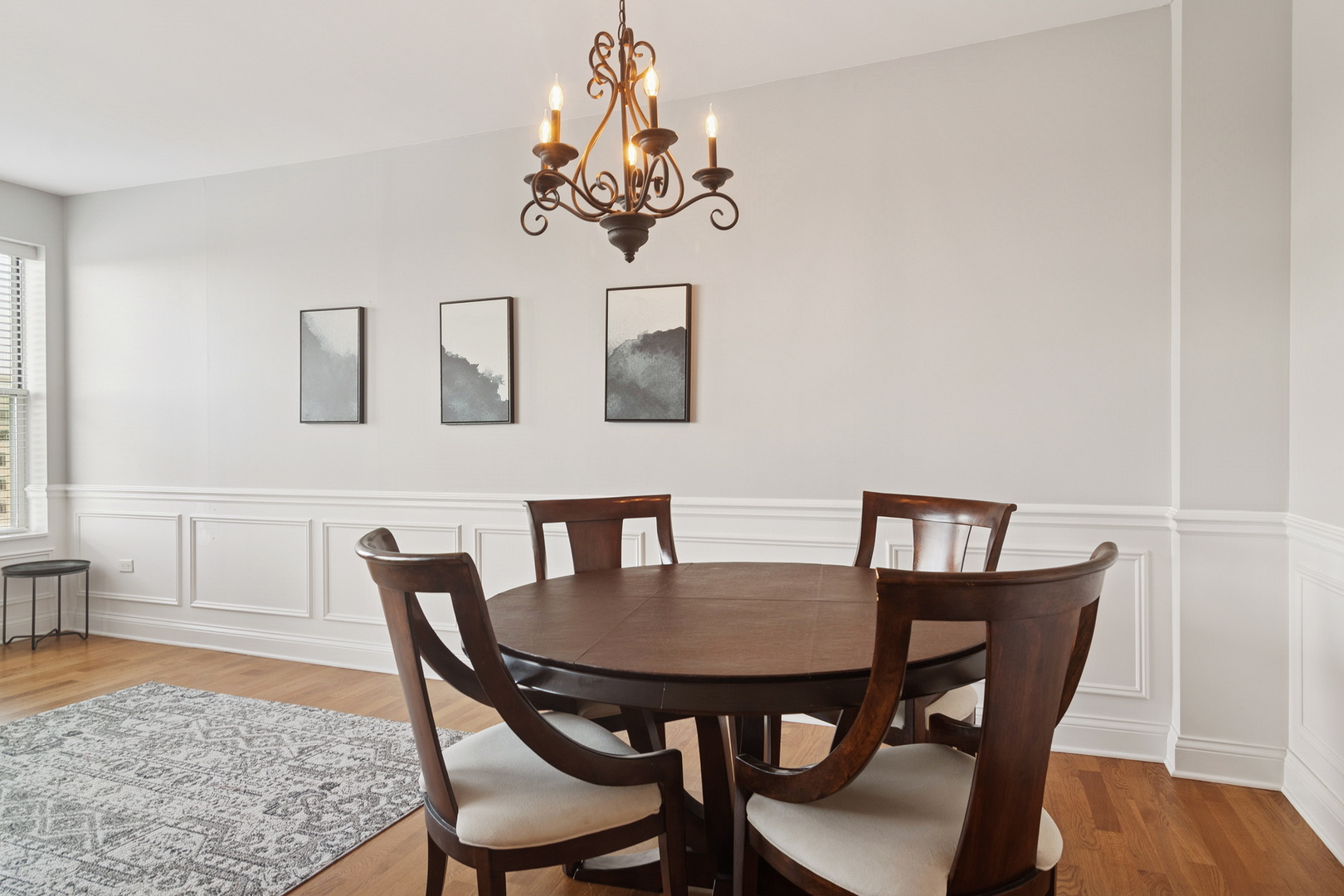77 S Evergreen Avenue Unit: 606