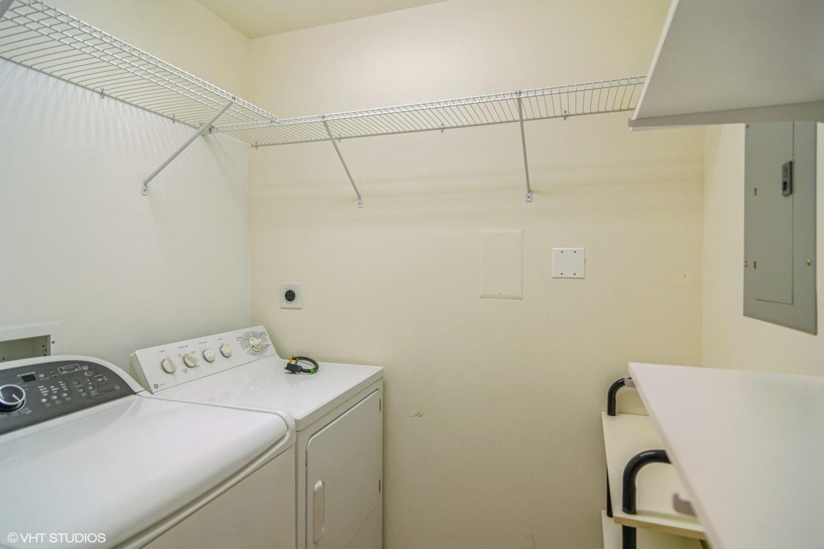 77 S Evergreen Avenue Unit: 606