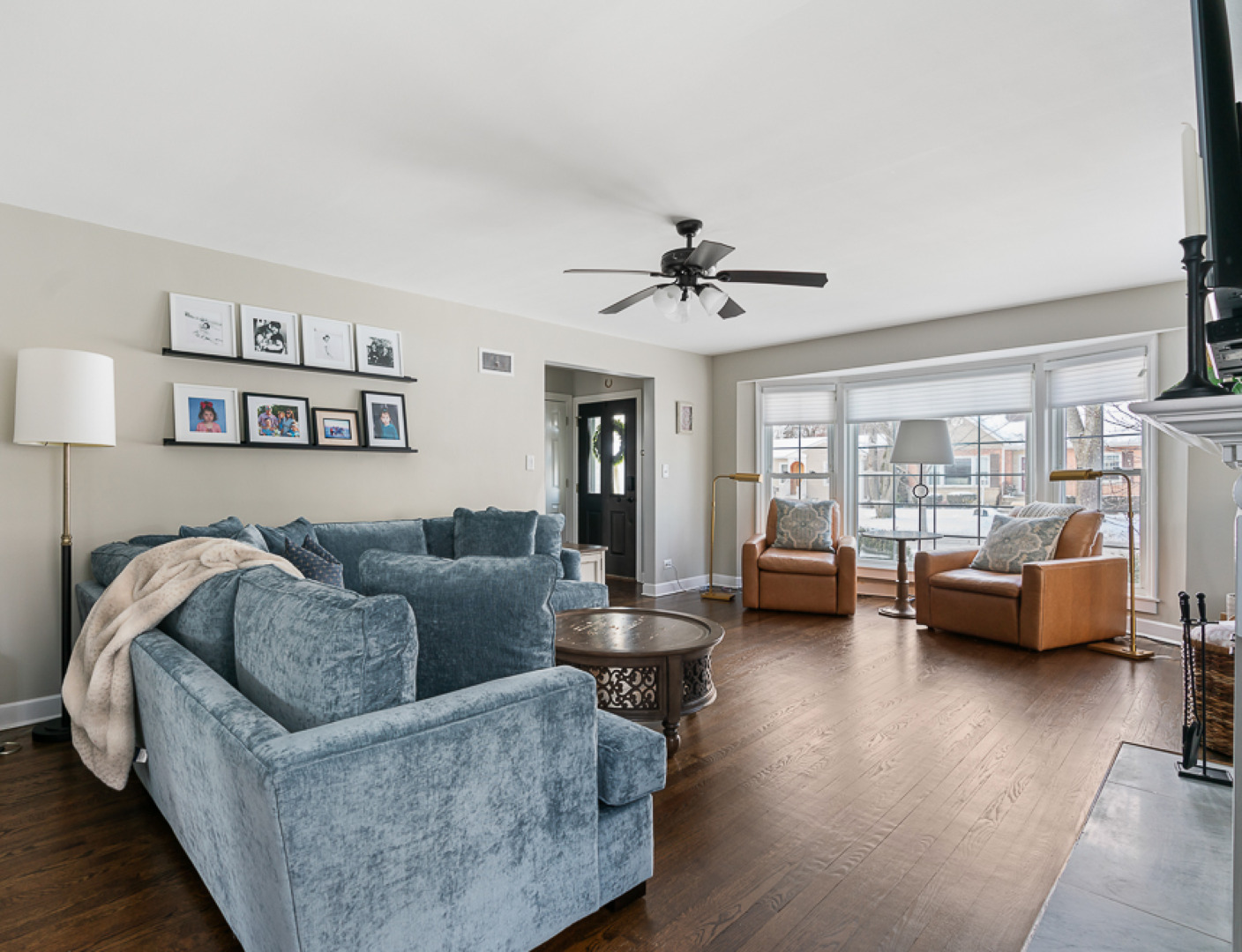 931 N Kennicott Avenue