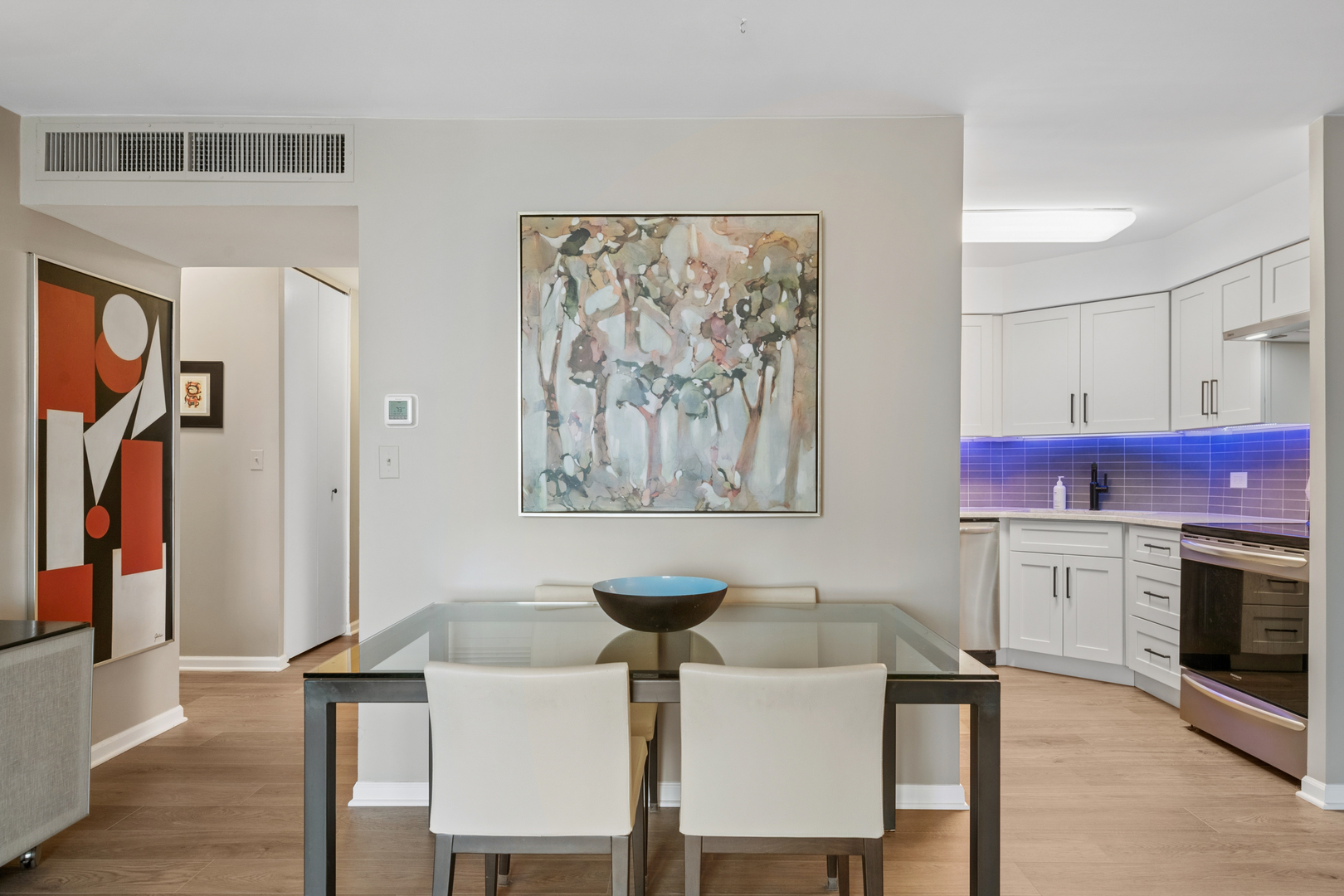 6033 N SHERIDAN Road Unit: 39L