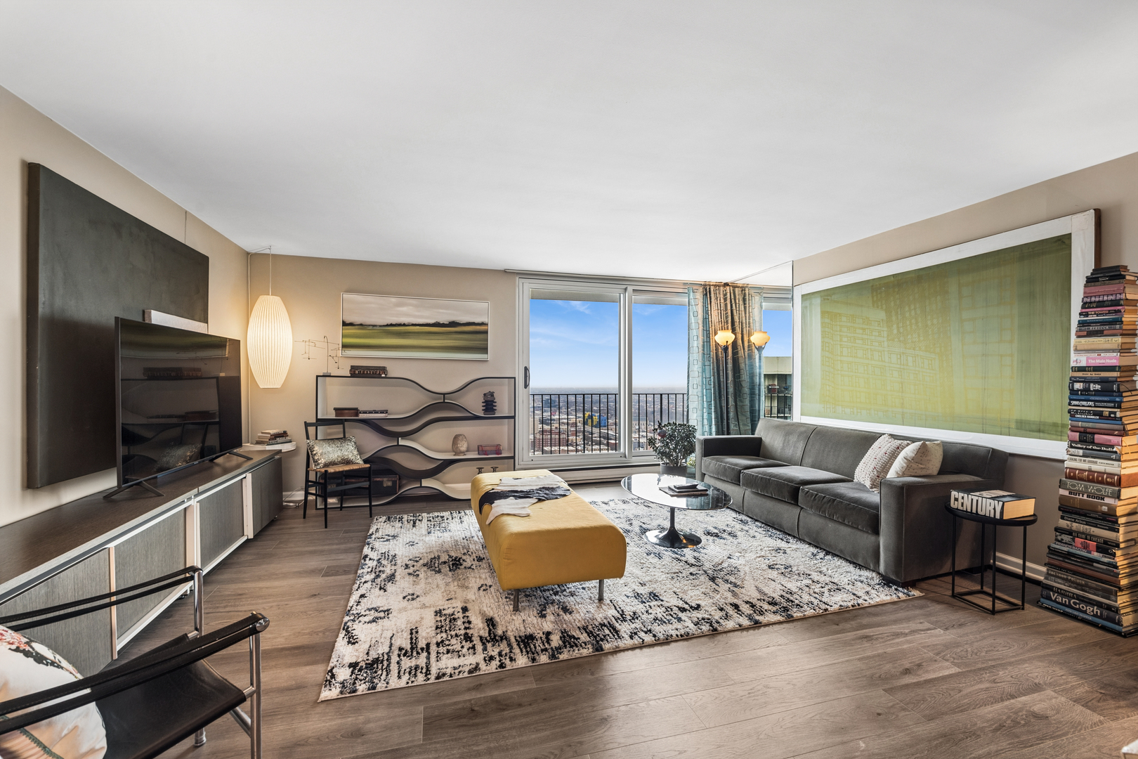 6033 N SHERIDAN Road Unit: 39L