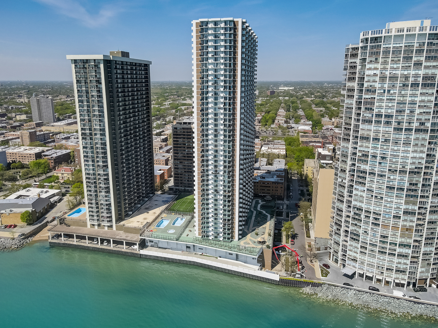 6033 N SHERIDAN Road Unit: 39L