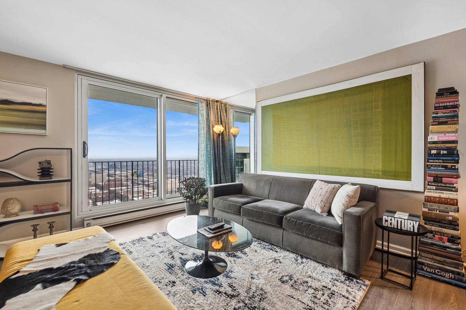 6033 N SHERIDAN Road Unit: 39L