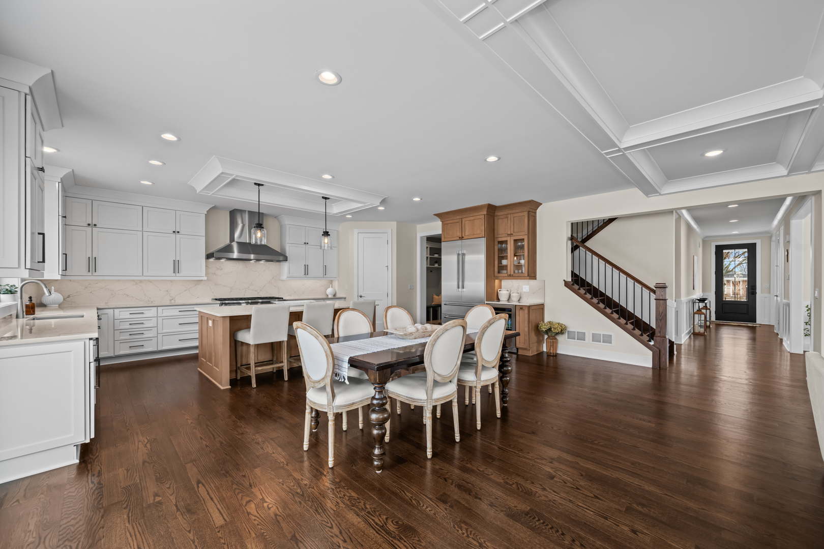 1222 N Walnut Avenue