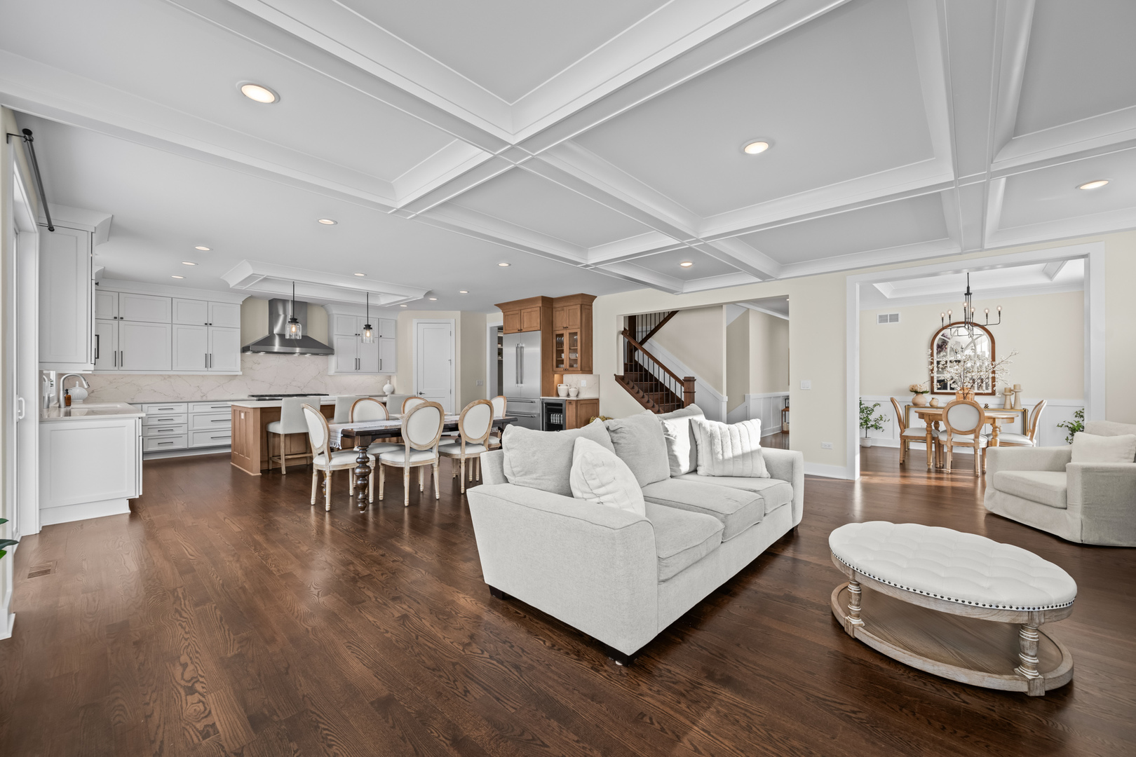 1222 N Walnut Avenue