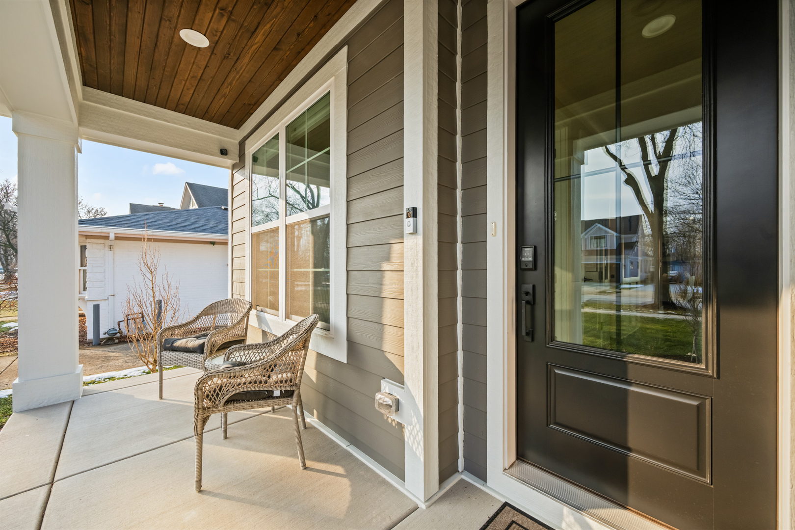 1222 N Walnut Avenue